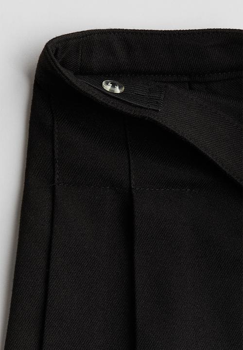 H&M - Pleated skirt - Black
