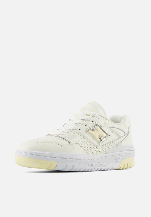New Balance  - BB550