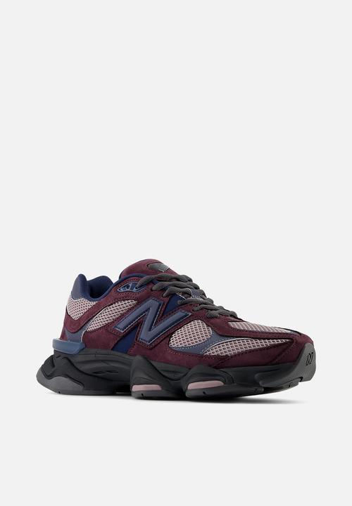 New Balance  - 9060