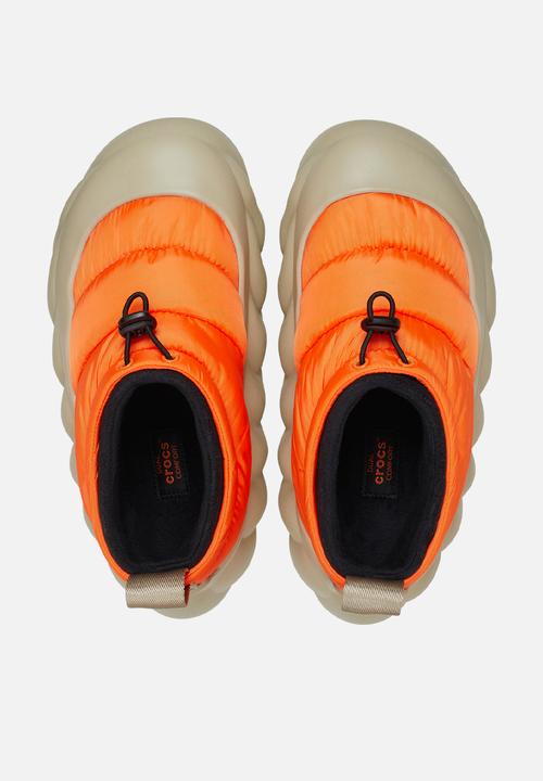 Crocs - Overpuff shorty - shocking orange/multi