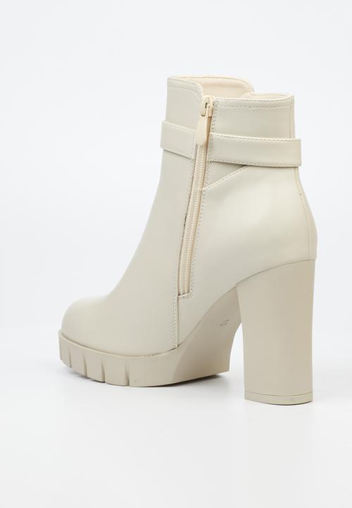 Miss Black - Darling 3 boot - bone