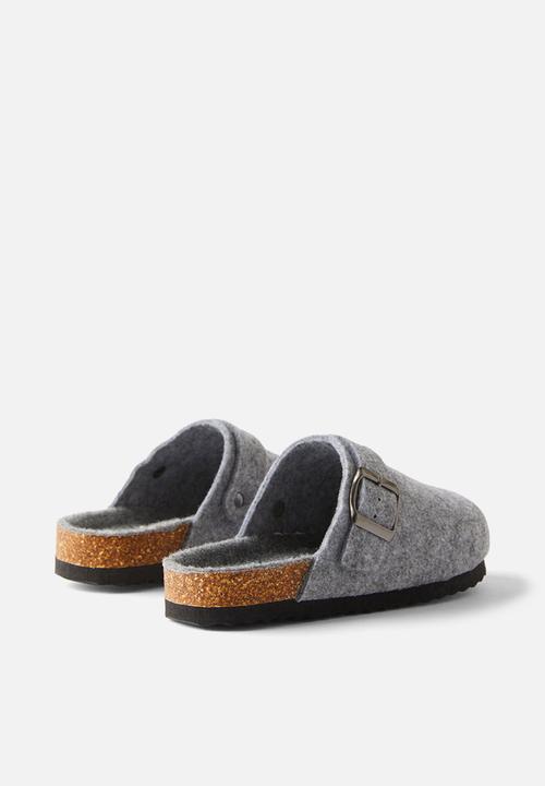 Cotton On - Tommy buckle slide - grey felt