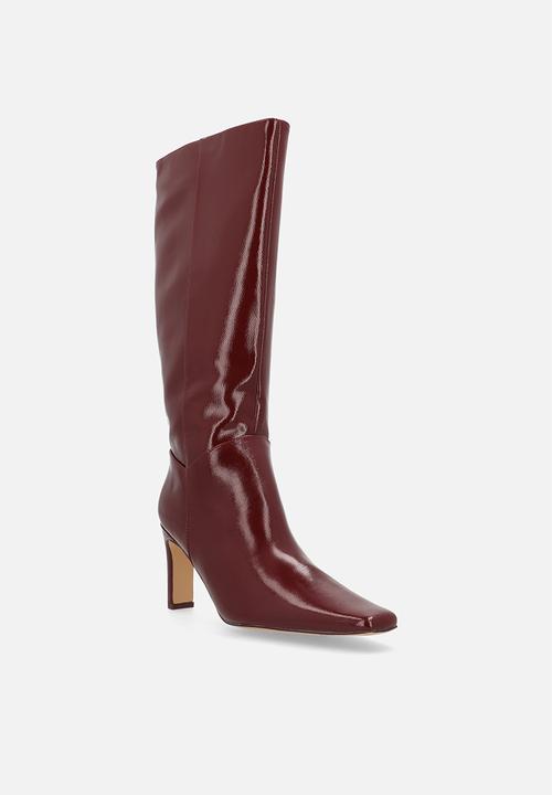 Public Desire - Pose  boot - wine patent