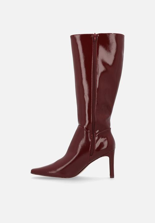 Public Desire - Pose  boot - wine patent