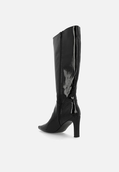 Public Desire - Pose  boot - black crinkle patent