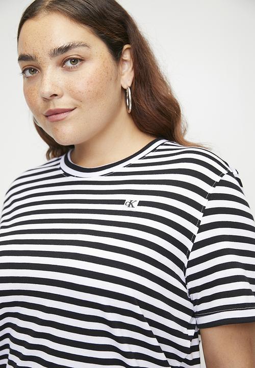 Calvin Klein - Plus Ck Embro Badge Regular Tee - Ck Black / Bright White Stripe