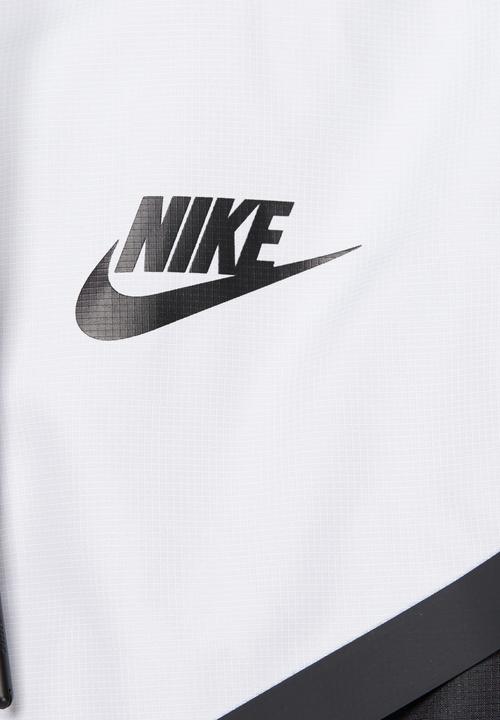 Nike - Tech windrunner