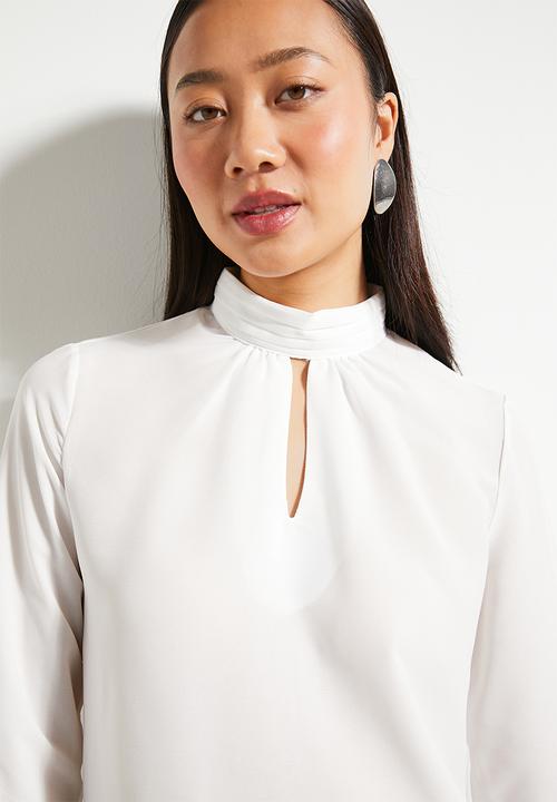 Trendyol - Ecru high collar woven blouse
