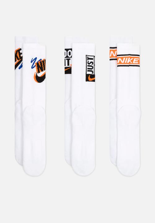 Nike - Everyday Plus Crew Socks (3 Pairs)  - Multi-Color