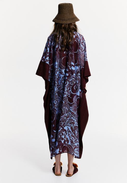 H&M - THE WHITE LOTUS H&M - Patterned kaftan dress - navy blue patterned
