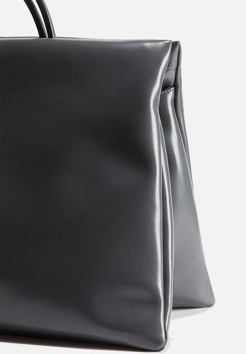 H&M - H&M Studio: Large padded bag - dark grey