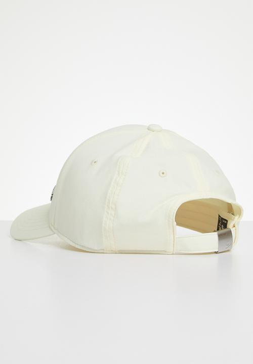 Nike - U Nk Df Club Cap S Cb Mtfut L Structured Metal Logo Cap - Coconut Milk