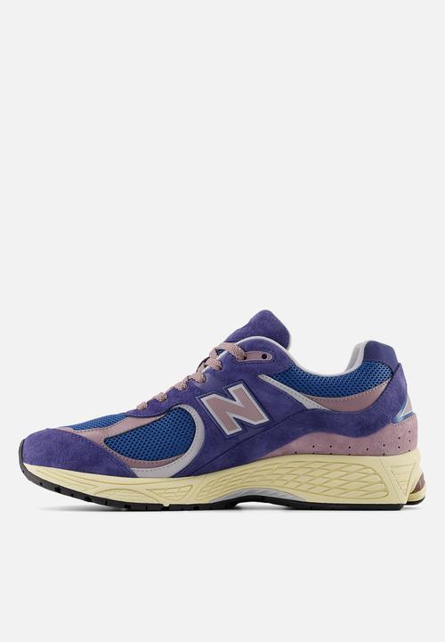 New Balance  - U2002R v1