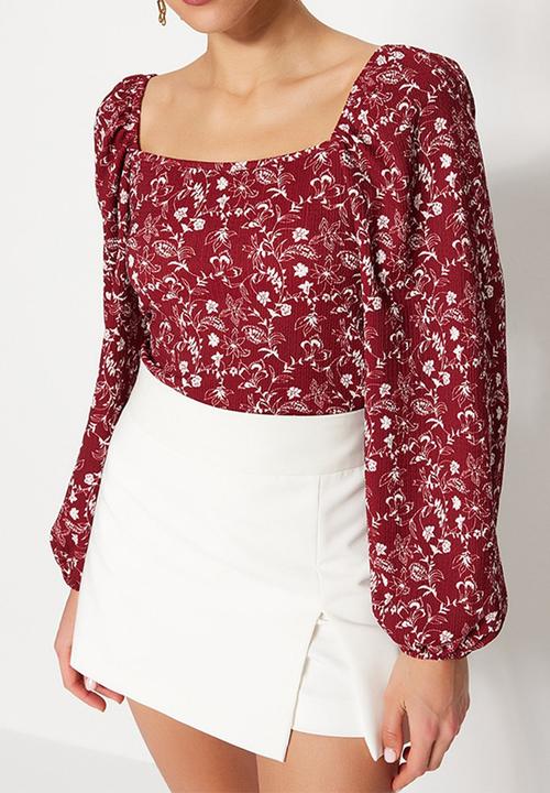 Trendyol - Textured Knitted Blouse - Red Floral Print