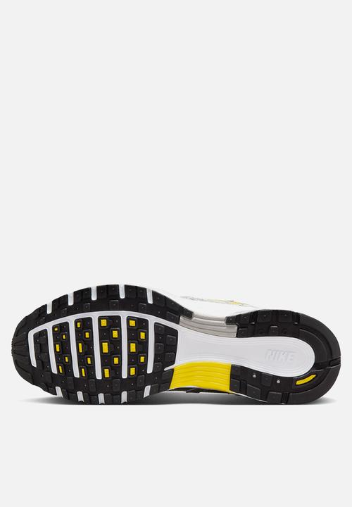 Nike - Nike P-6000