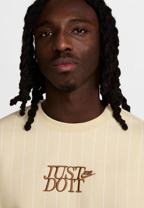 Nike - NSW Club JDI AOP Crew BB Sweatshirt  - Lt Khaki