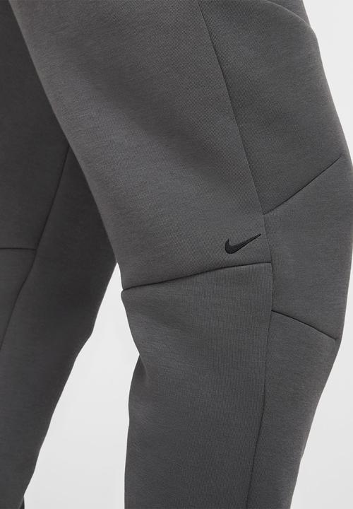 Nike - NSW Tech  Fleece Joggers - Iron Grey