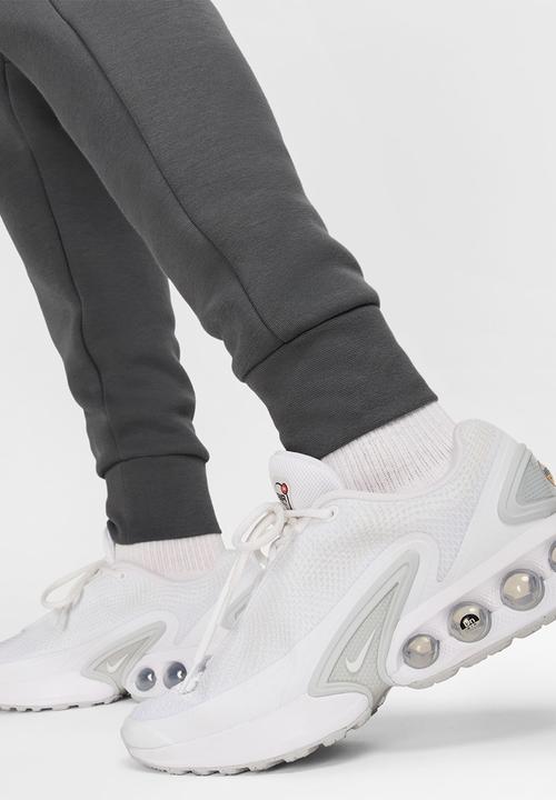 Nike - NSW Tech  Fleece Joggers - Iron Grey