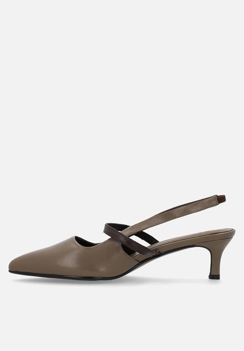 POLO - Leather kitten strap heel - taupe