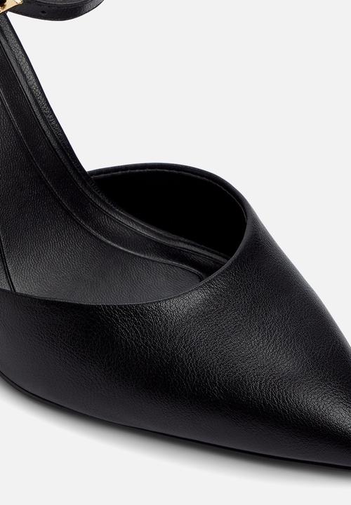 Call It Spring - Fiaa Closed Toe Ankle Strap - Black