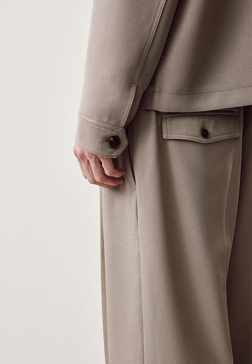 H&M - Regular fit pocket-detail shacket - mole