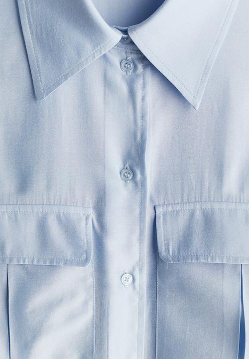 H&M - Pocket-front shirt - light blue