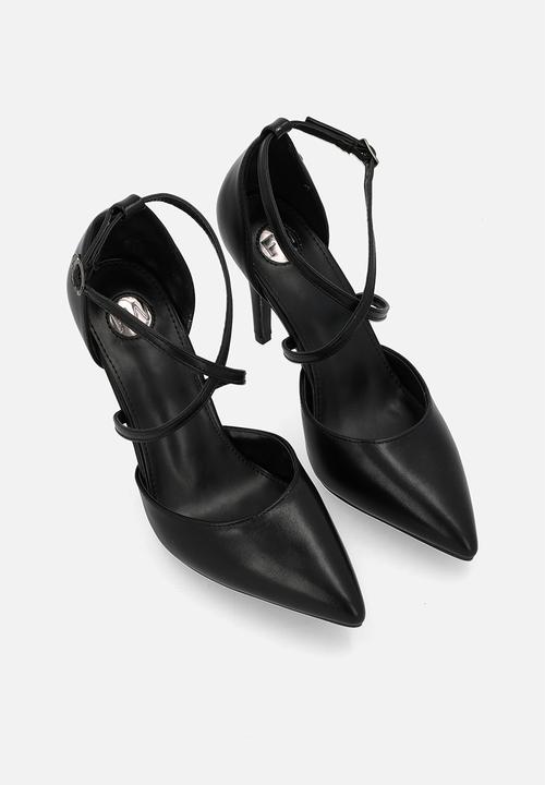 Footwork - Harlet Closed Back Ankle strap - Black