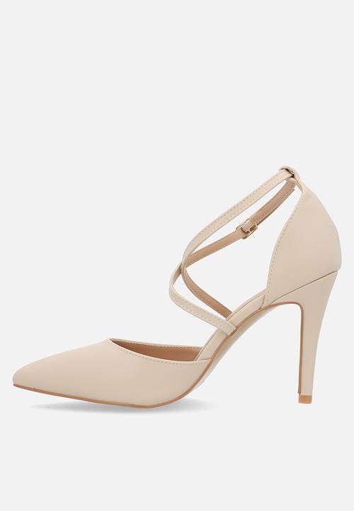 Footwork - Harlet Closed Back Ankle Strap - Neutral