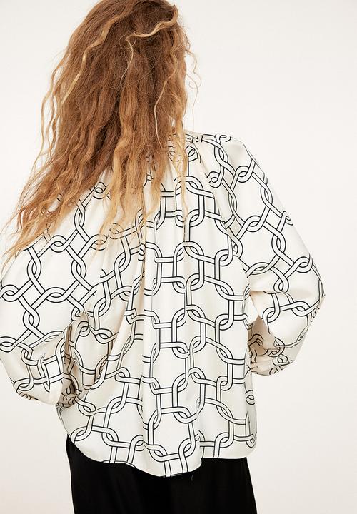 H&M - Balloon-sleeved blouse - cream & patterned
