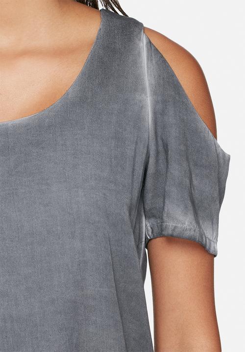 Vero Moda - Mai cold shoulder top