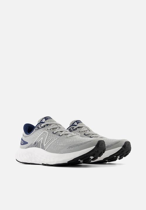New Balance  - FRESH FOAM EVOZ ST v1