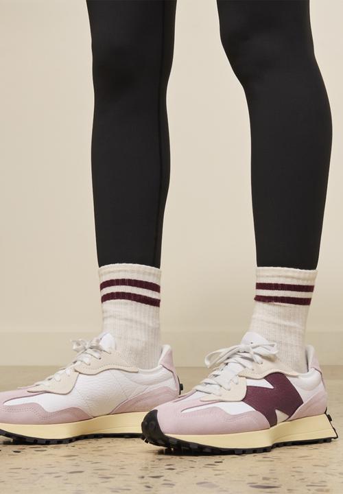 New Balance  - U327W v1