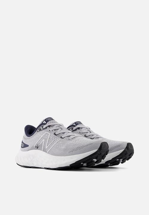 New Balance  - FRESH FOAM EVOZ ST v1