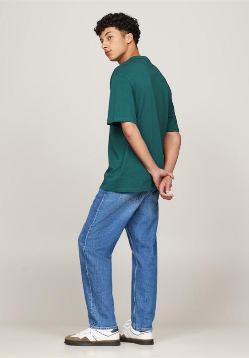Tommy Hilfiger - Tjm Rlx Badge Tee - Deep Seawater