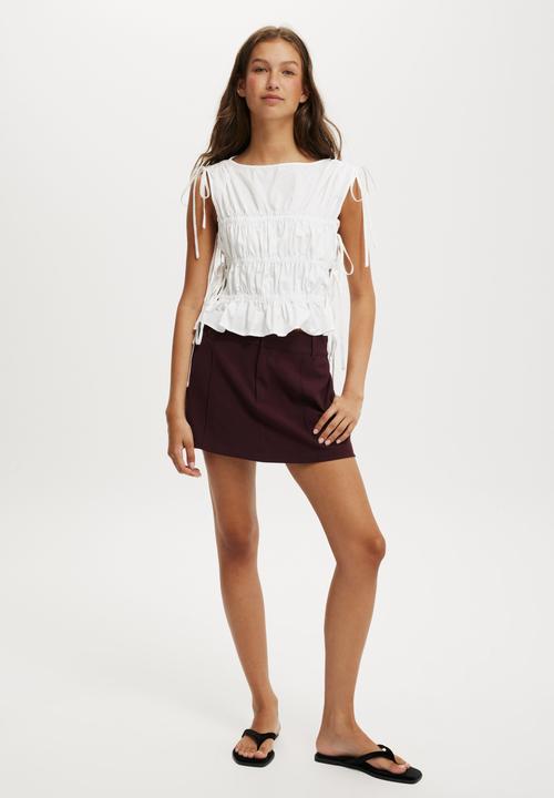 Cotton On - Luis Suiting Skirt - Sour Cherry