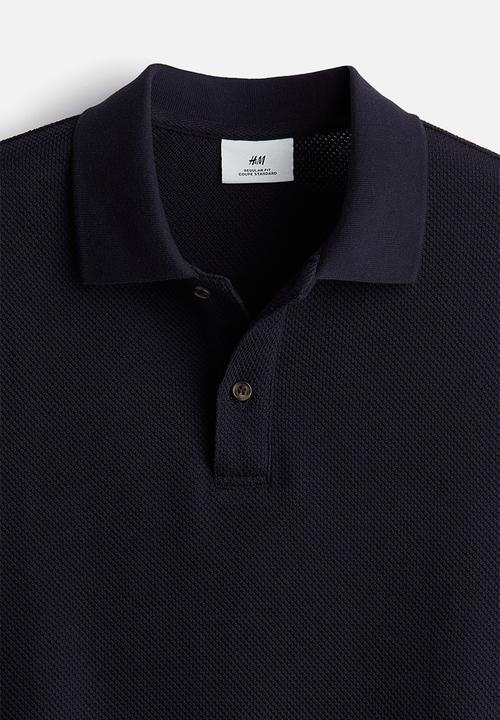 H&M - Regular fit textured-knit polo shirt - navy blue 