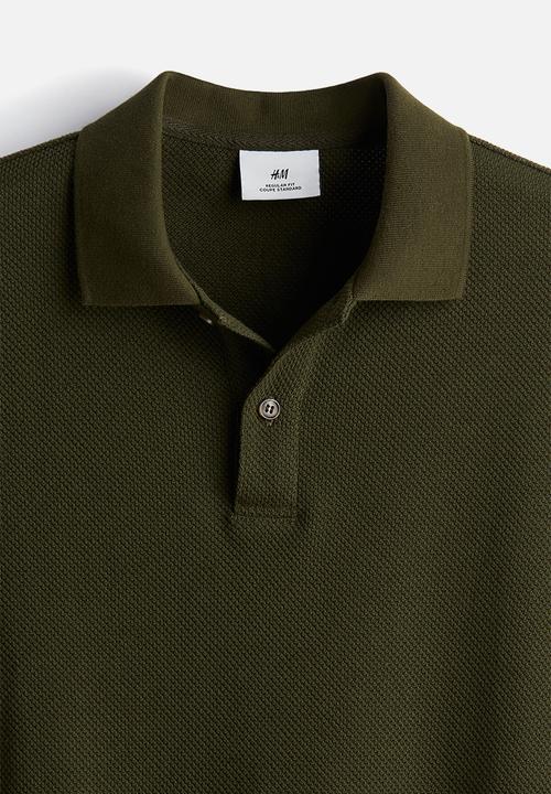 H&M - Regular fit textured-knit polo shirt - dark green 