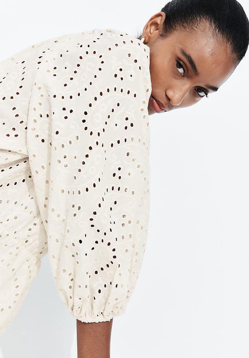 H&M - Broderie anglaise blouse - cream