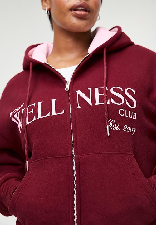 Cotton On - Plus Lifestyle Fleece Graphic Zip Through - Deep Red/ Bhwc Cherry Dream