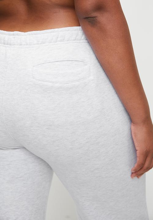 Cotton On - Plus Plush Essential Straight Leg Trackpant - Cloudy Grey Marle
