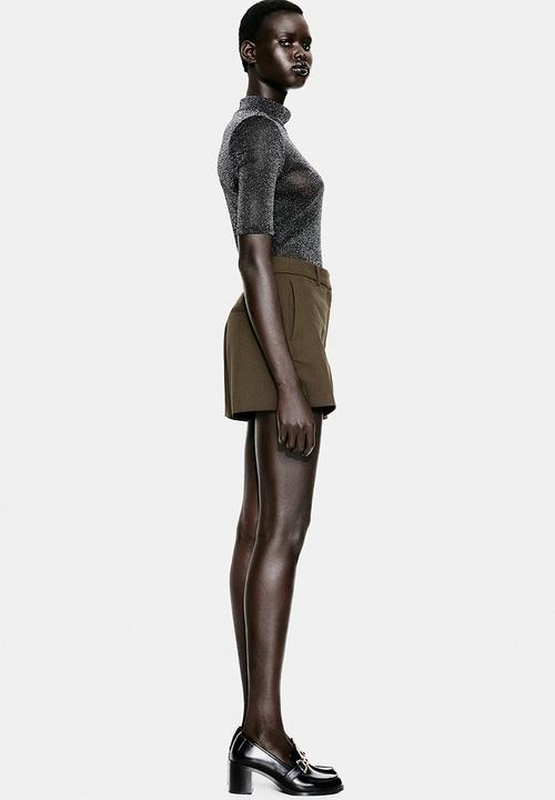 H&M - Tailored shorts - dark khaki green