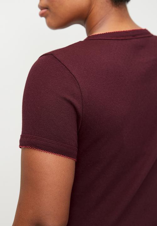 Cotton On - Plus Pointelle Rib Sleep Tee - Roses Are Red