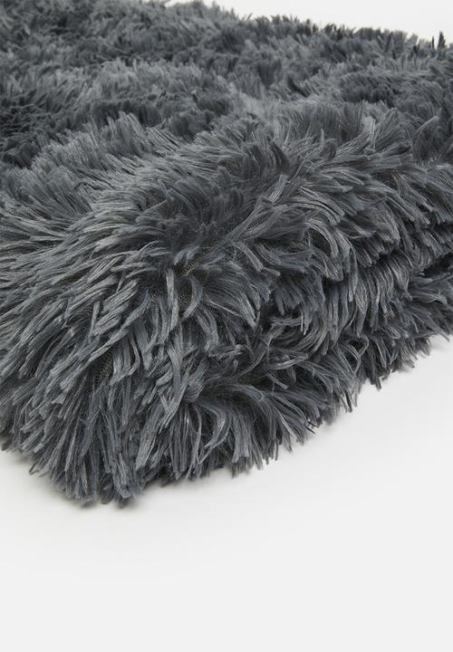 H&S - Shag cosy throw blanket - charcoal