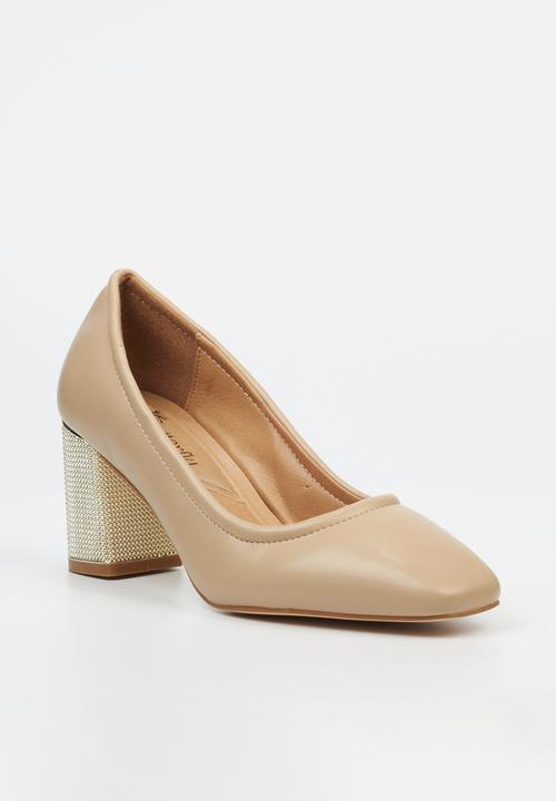 Butterfly Feet - Gilian 1 Court - Beige