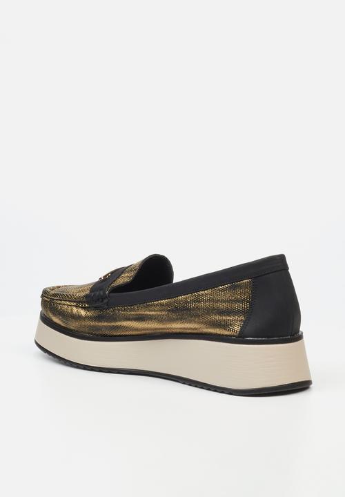 Butterfly Feet - Jaime 1 Loafer - Black & Brown