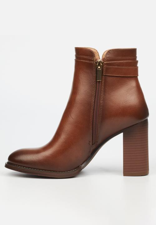 Miss Black - Julia 1 boot - tan