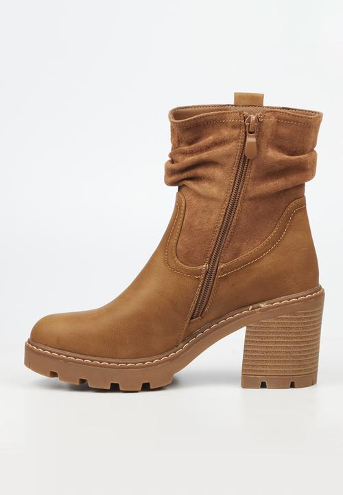 Miss Black - Kat 2 boot - camel