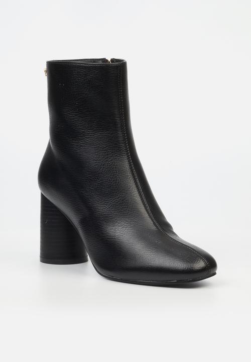 Butterfly Feet - Kylee 1 Ankle - Black