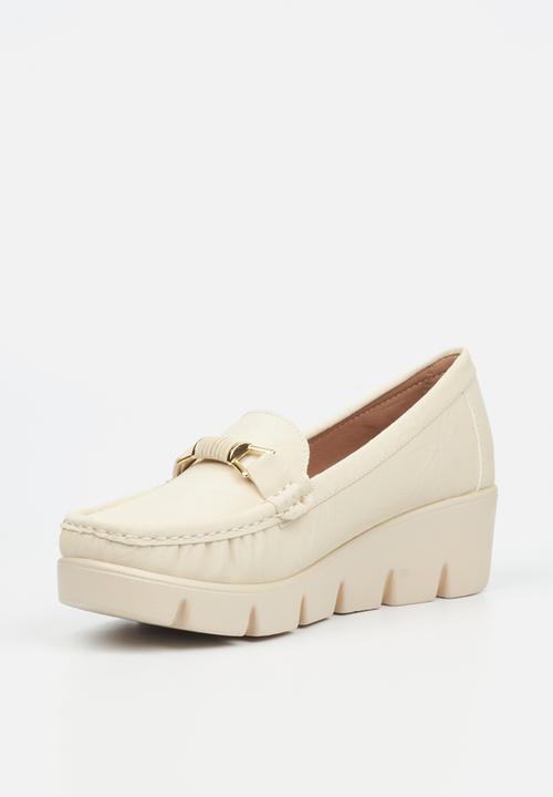 Butterfly Feet - Napea 1 Loafer - Ivory