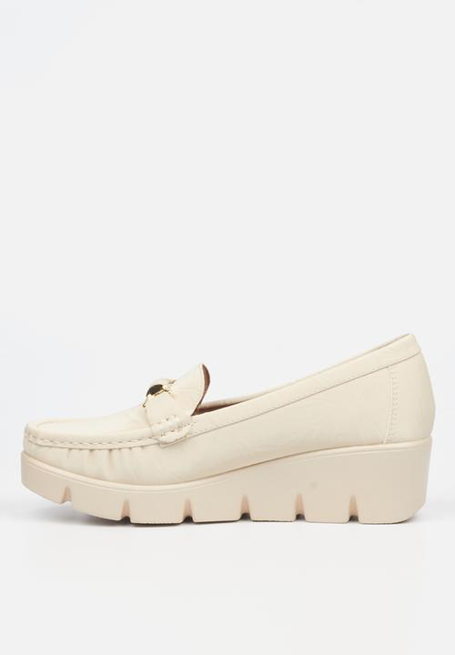Butterfly Feet - Napea 1 Loafer - Ivory